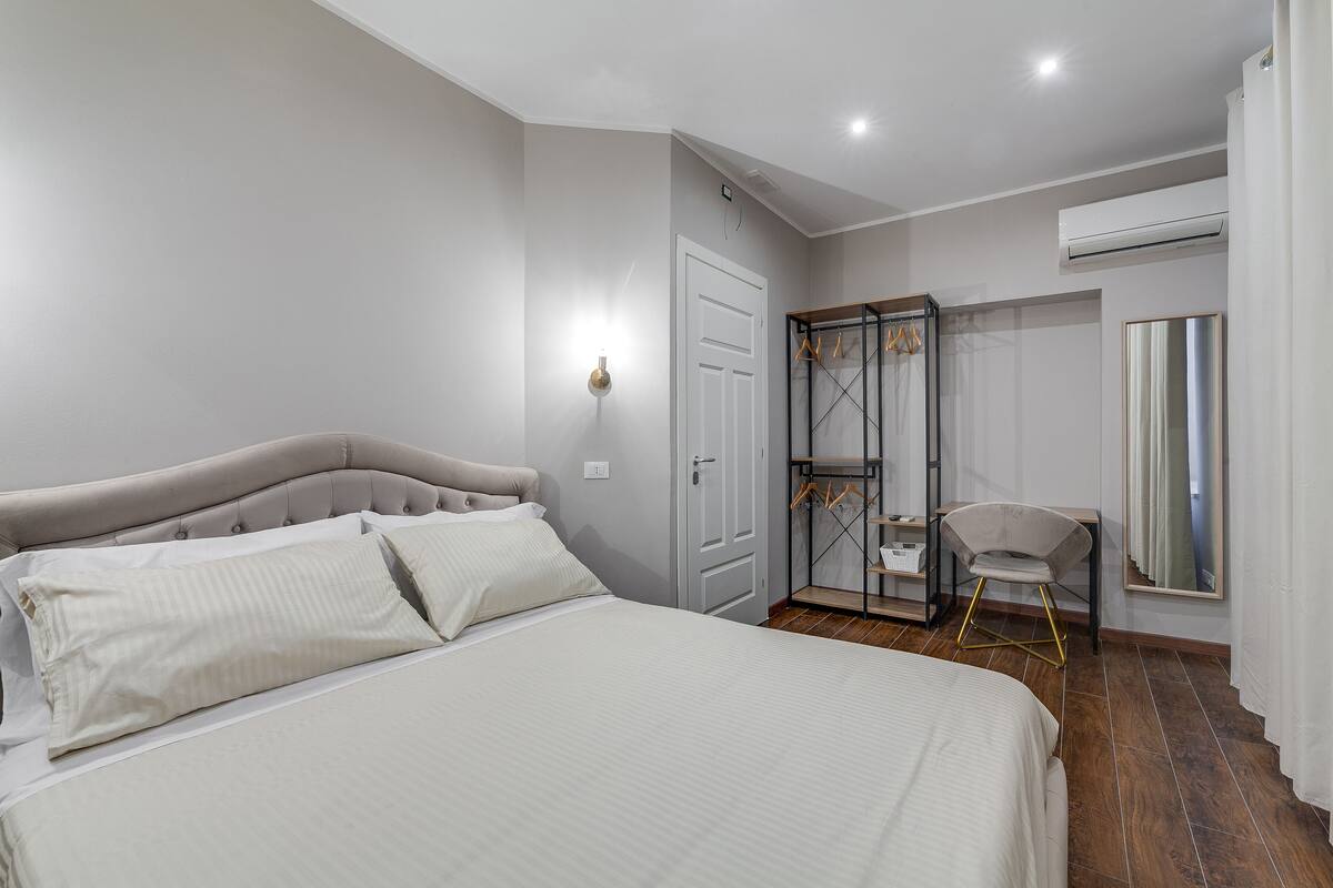 Luxury Double Room | Free WiFi