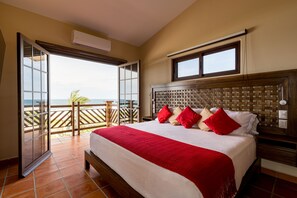 3 habitaciones, escritorio, tabla de planchar con plancha y wifi 