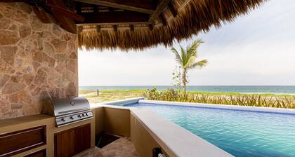 Gorgeous 3 Bedroom Beachfront Villa with Swim Up Bar