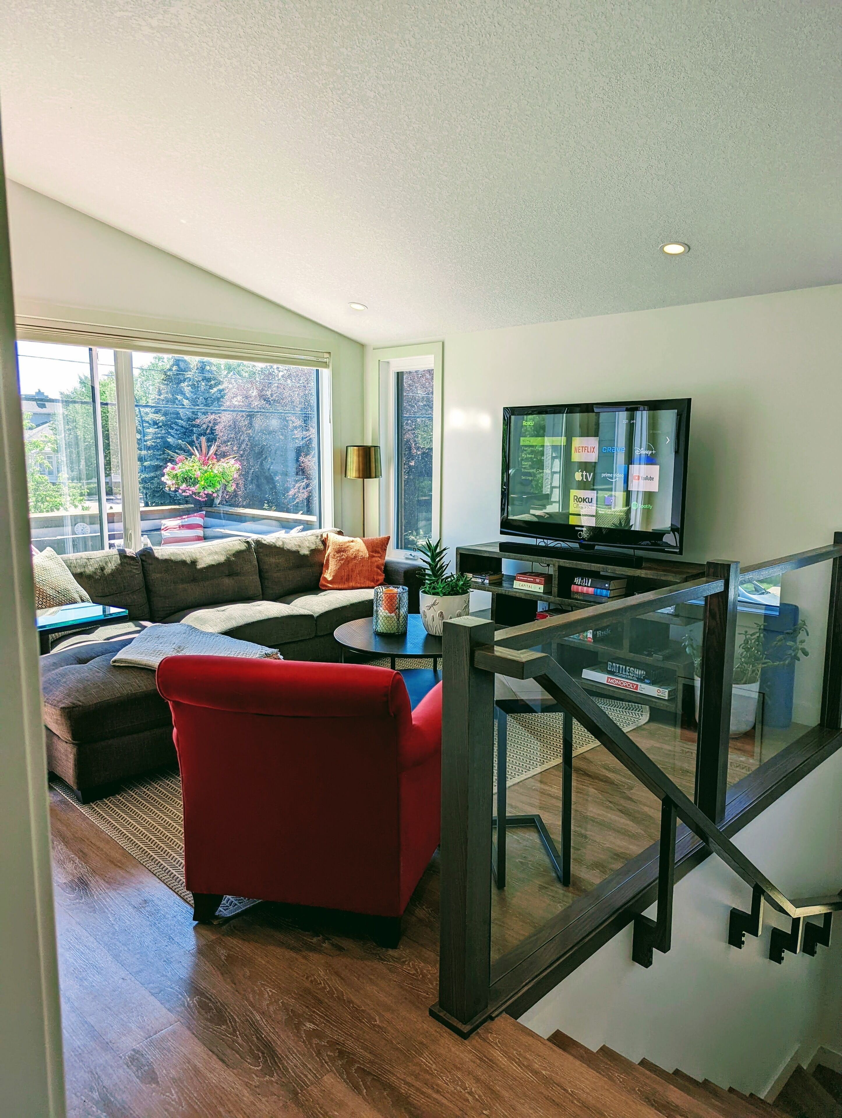 Live the Laneway Scene! In the heart of Calgary