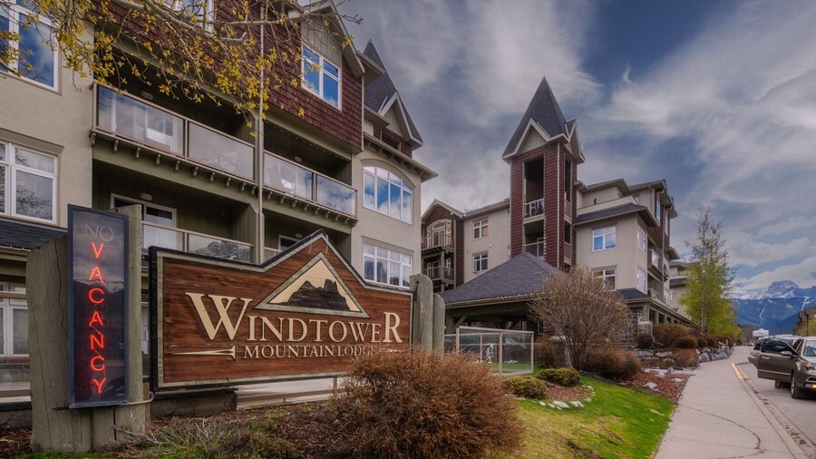 A Lovely Studio with Full Kitchen & AC