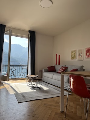 Family Apartment (04 - Giove) | Living area - 76thelakehouse (Melide)
