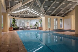 Indoor pool - 1 bedroom Pool Side Villa (Stirling)