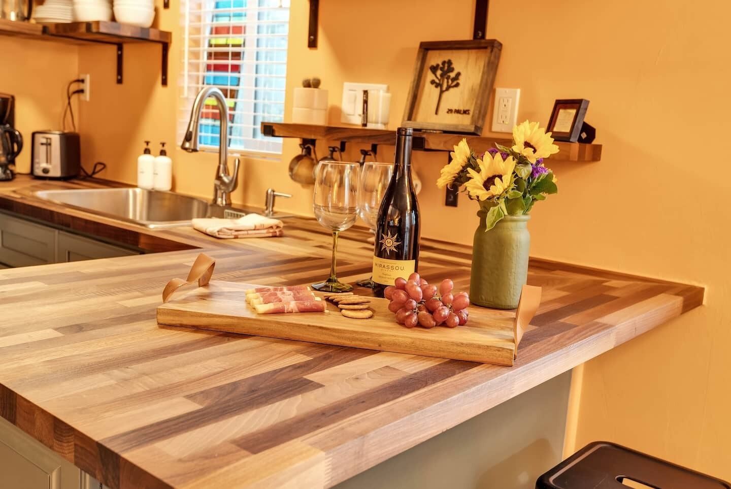 Littlehorn Oasis ☆ 1940s Bungalow ☆ Hot Tub ☆ JTNP