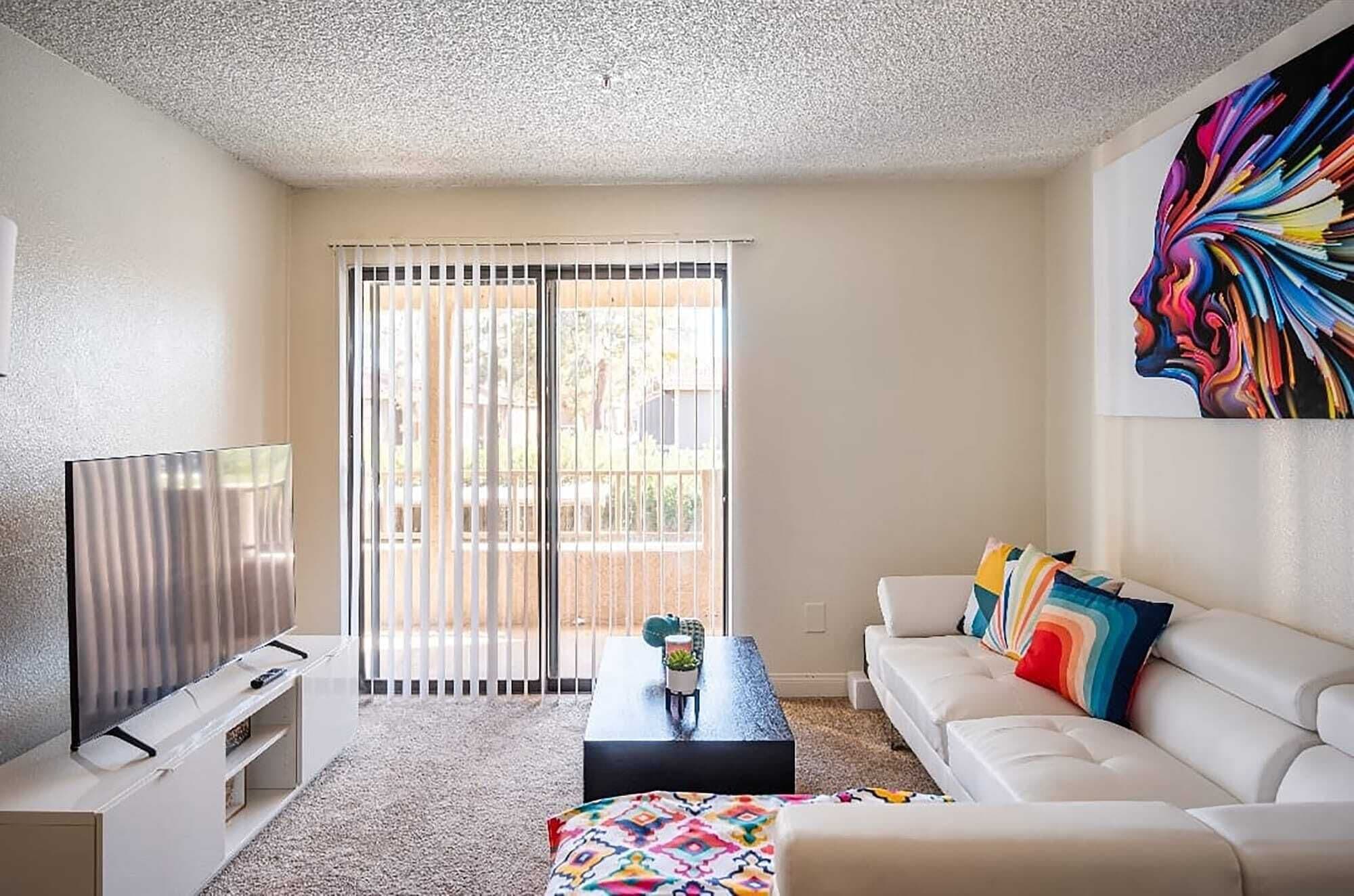 Cozy and beautiful 1 bedroom apartment near everything