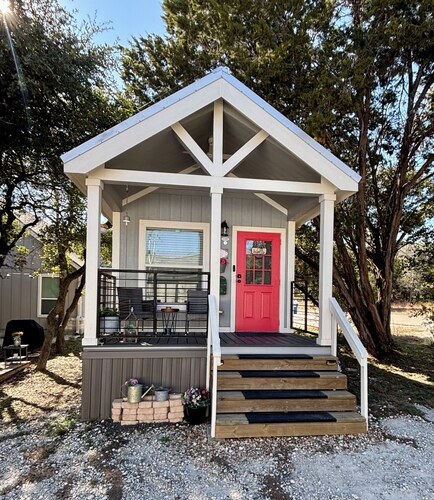 Poppy Seed Cottage