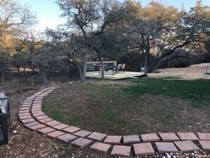 Property grounds - Poppy Seed Cottage (Canyon Lake)