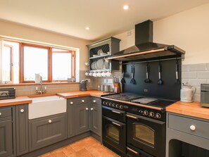 냉장고, 식기 세척기, 전기 주전자, 토스터