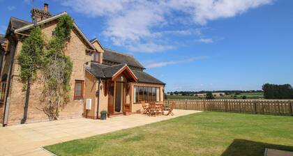 Ellenhall Farm Cottage