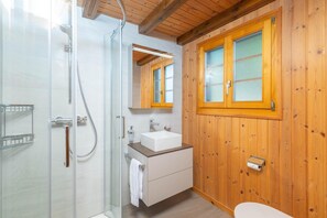 Chalet (3 Bedrooms) | Floor plan - Chalet Les Crus (Riddes)