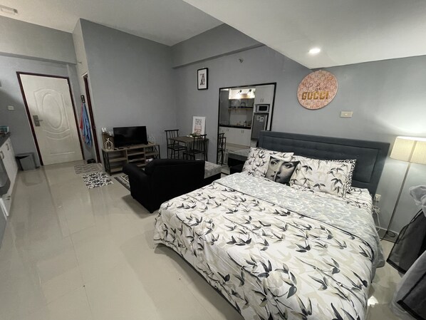 1 bedroom, free WiFi, bed sheets