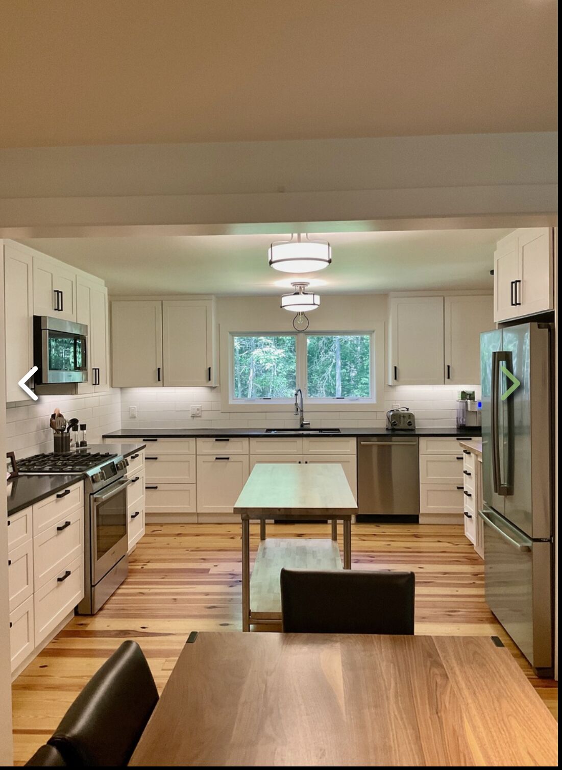 Beautiful, peaceful modern home in a wooded area with lake access