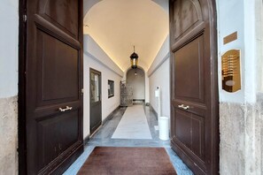 Exterior - Youroom - Coppelle (Rome)