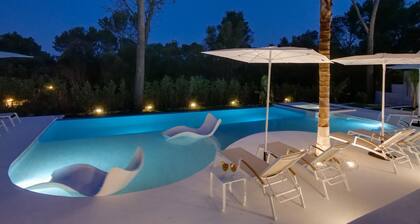 *NEU *Traumvilla:2 Pools, Kinosaal,Sauna,Bierzapfhahn