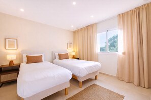 10 bedrooms, desk, iron/ironing board, free WiFi