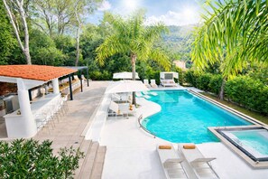 Indoor pool, outdoor pool