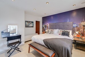 10 bedrooms, desk, iron/ironing board, free WiFi - *NEW *Dream villa: 2 pools, cinema room, sauna, beer tap (Sa Pobla)