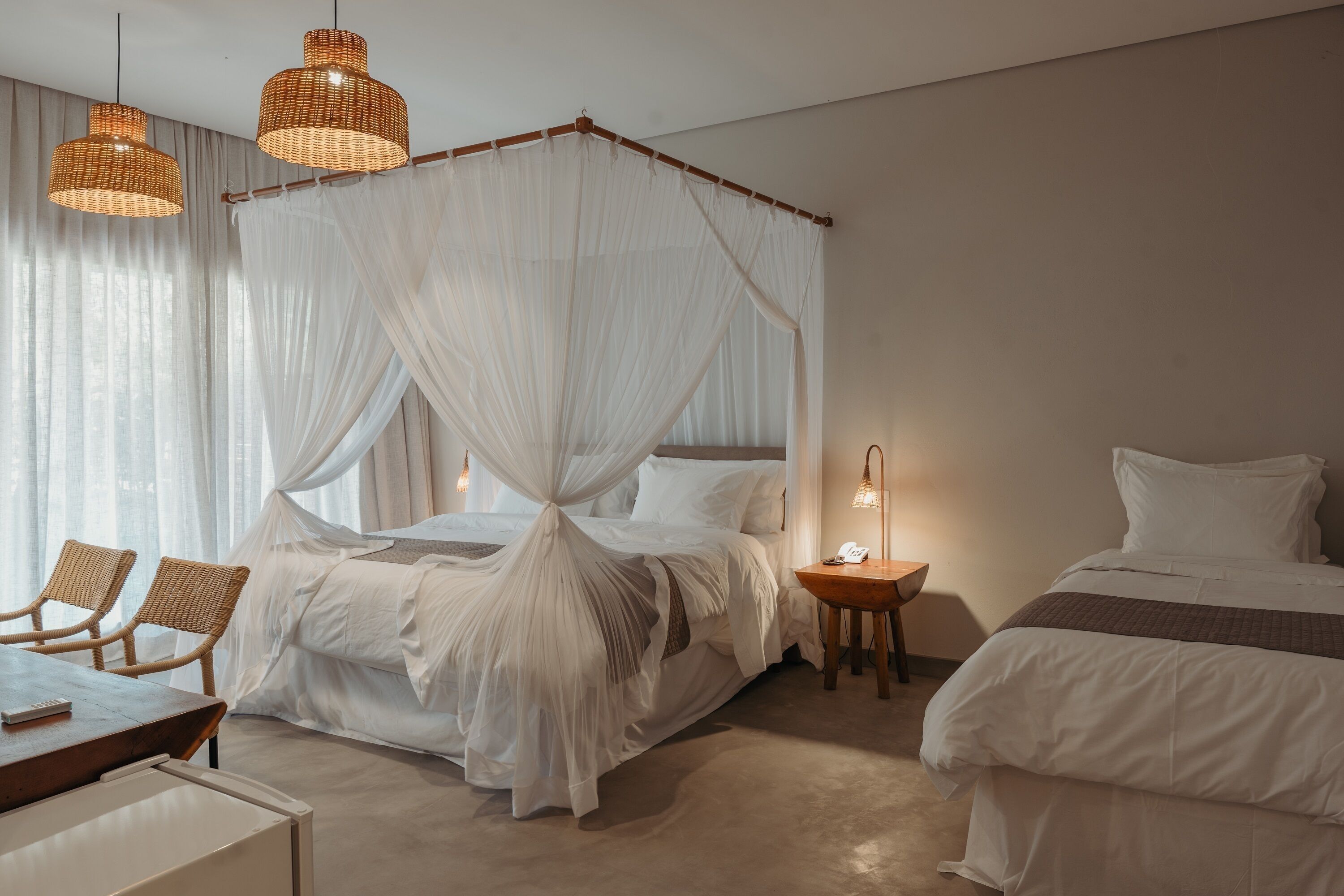 Peralatan tempat tidur premium, tilam berlapik, bar mini 