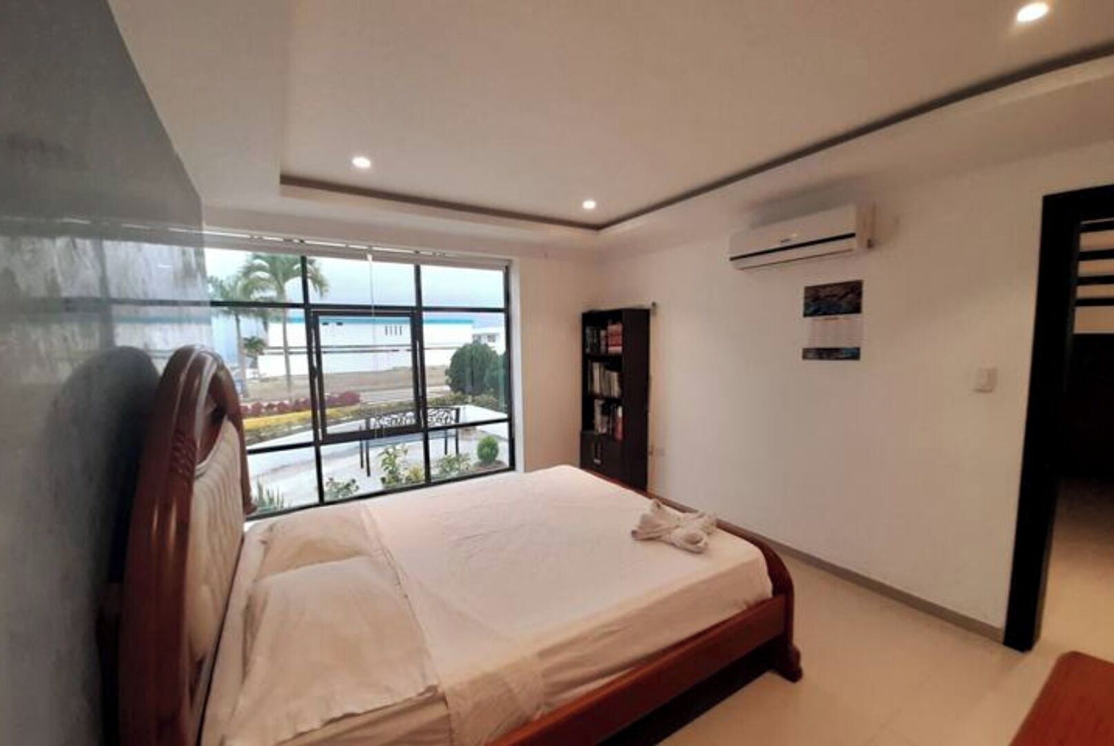 5 Schlafzimmer, Schreibtisch, Bügeleisen/Bügelbrett, kostenloses WLAN