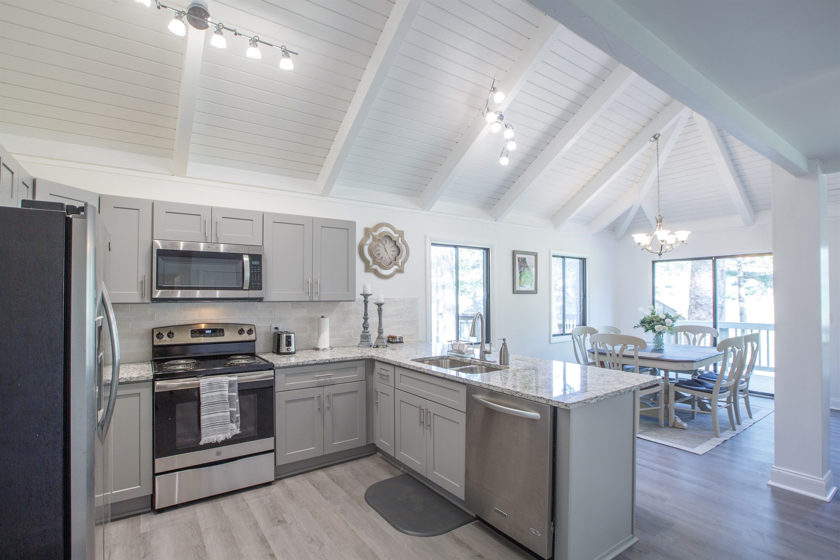 North Georgia Mountains/Lake/Golf Views- Pet Friendly