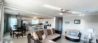 Rip Line Lodge at Venice Marina- 3bedroom/2bath lodge