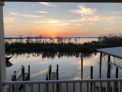 Rip Line Lodge at Venice Marina- 3bedroom/2bath lodge