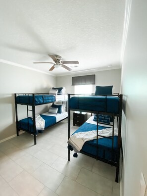 3 chambres, Wi-Fi gratuit, draps fournis