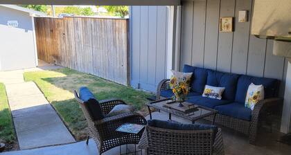 La Bella Vista. Close to downtown & shopping, public transportation.