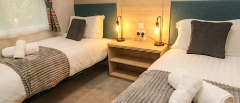 2 slaapkamers, individueel gedecoreerd, individueel gemeubileerd