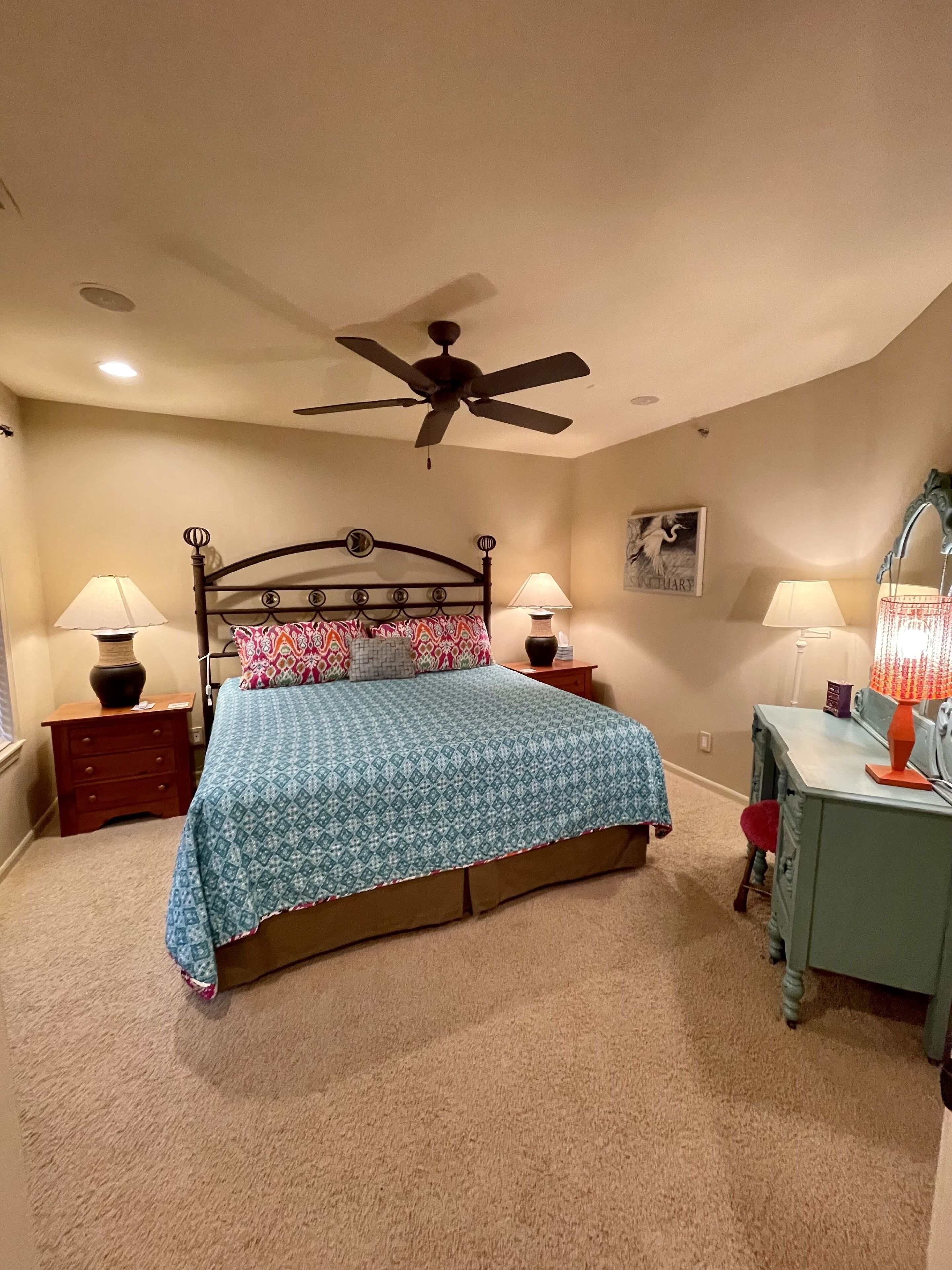 Beautiful lake front condo in perfect location by land and water.