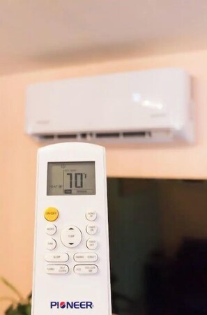 1 chambre, fer et planche à repasser, Wi-Fi gratuit, draps fournis