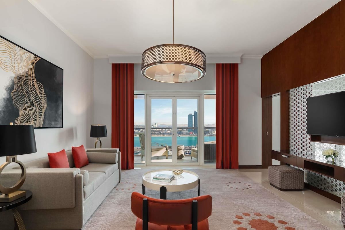 Premium Suite, 2 Bedrooms | Premium bedding, minibar, in-room safe, desk