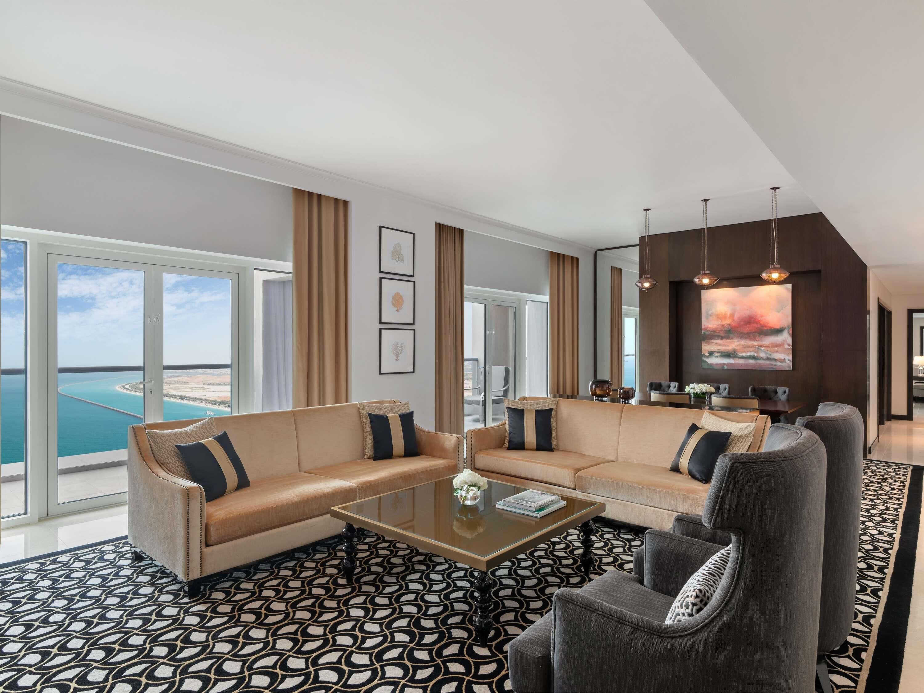 Suite, 2 Bedrooms (King) | Premium bedding, minibar, in-room safe, desk