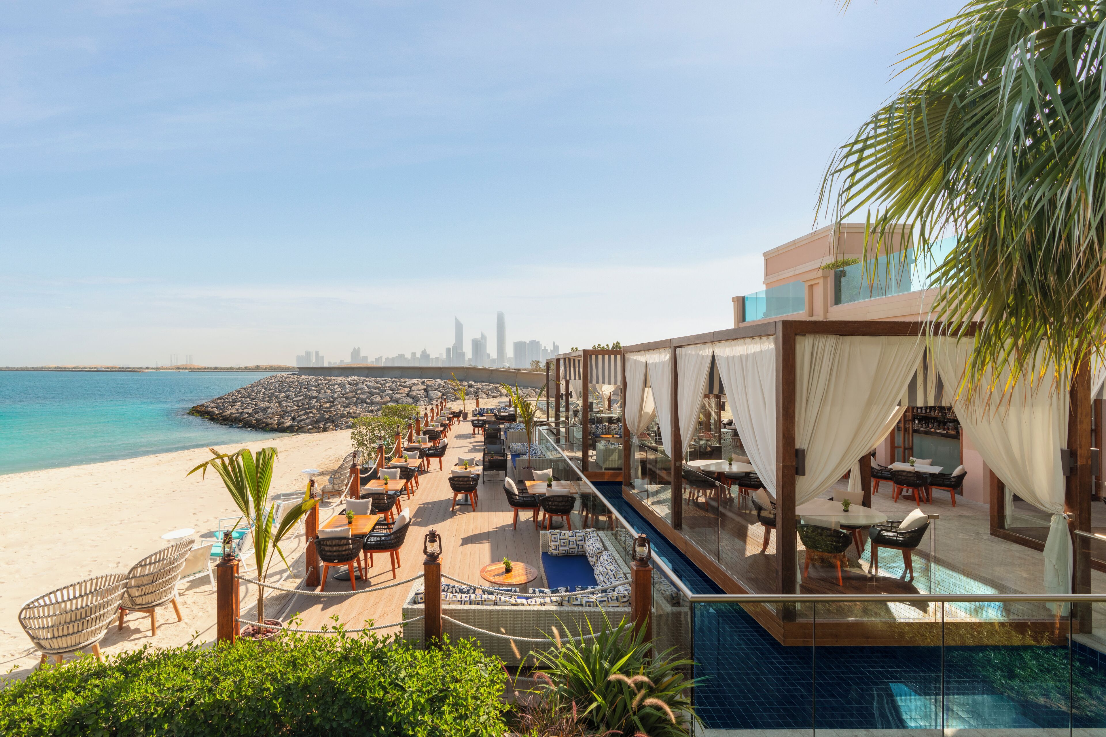 5 Bars/Lounges, Strandbar