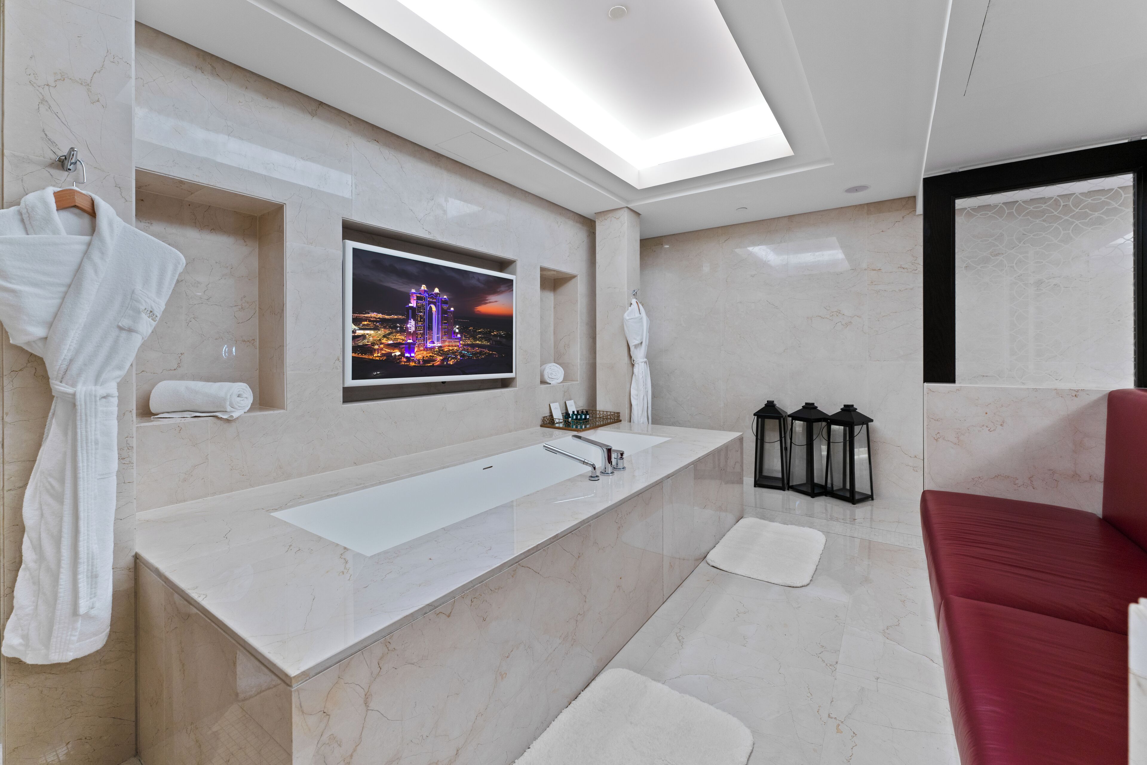 Presidential Suite, 3 Bedrooms | Bathroom