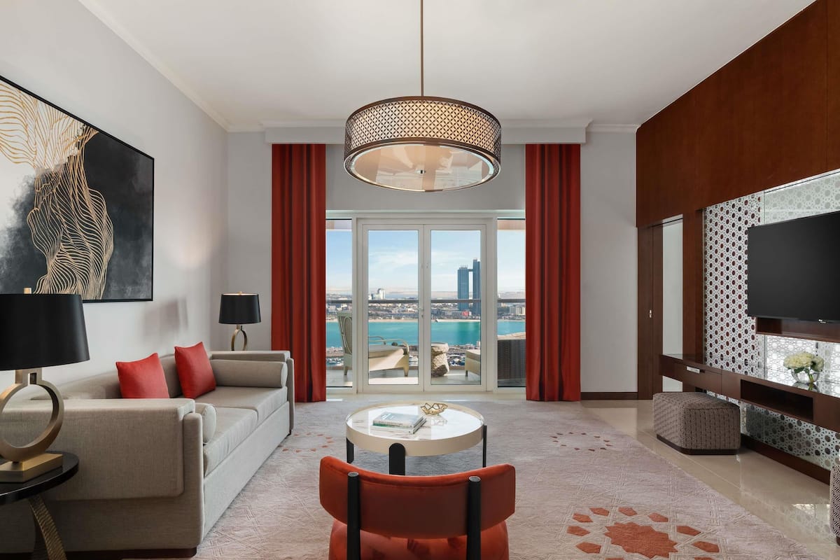 Premium Suite, 2 Bedrooms | Premium bedding, minibar, in-room safe, individually furnished