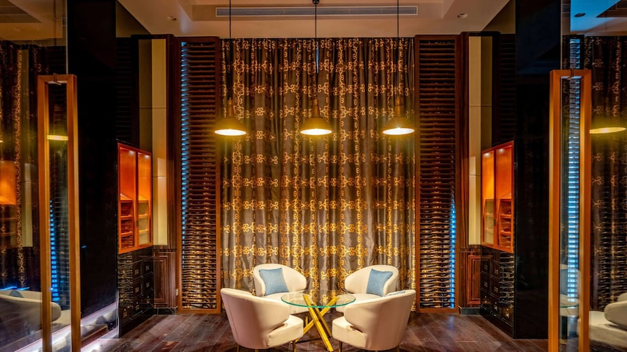Rixos Marina Abu Dhabi
