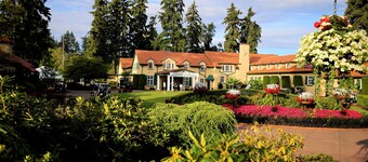Lake View New Guest Suite in Golf Course w/ King Bed