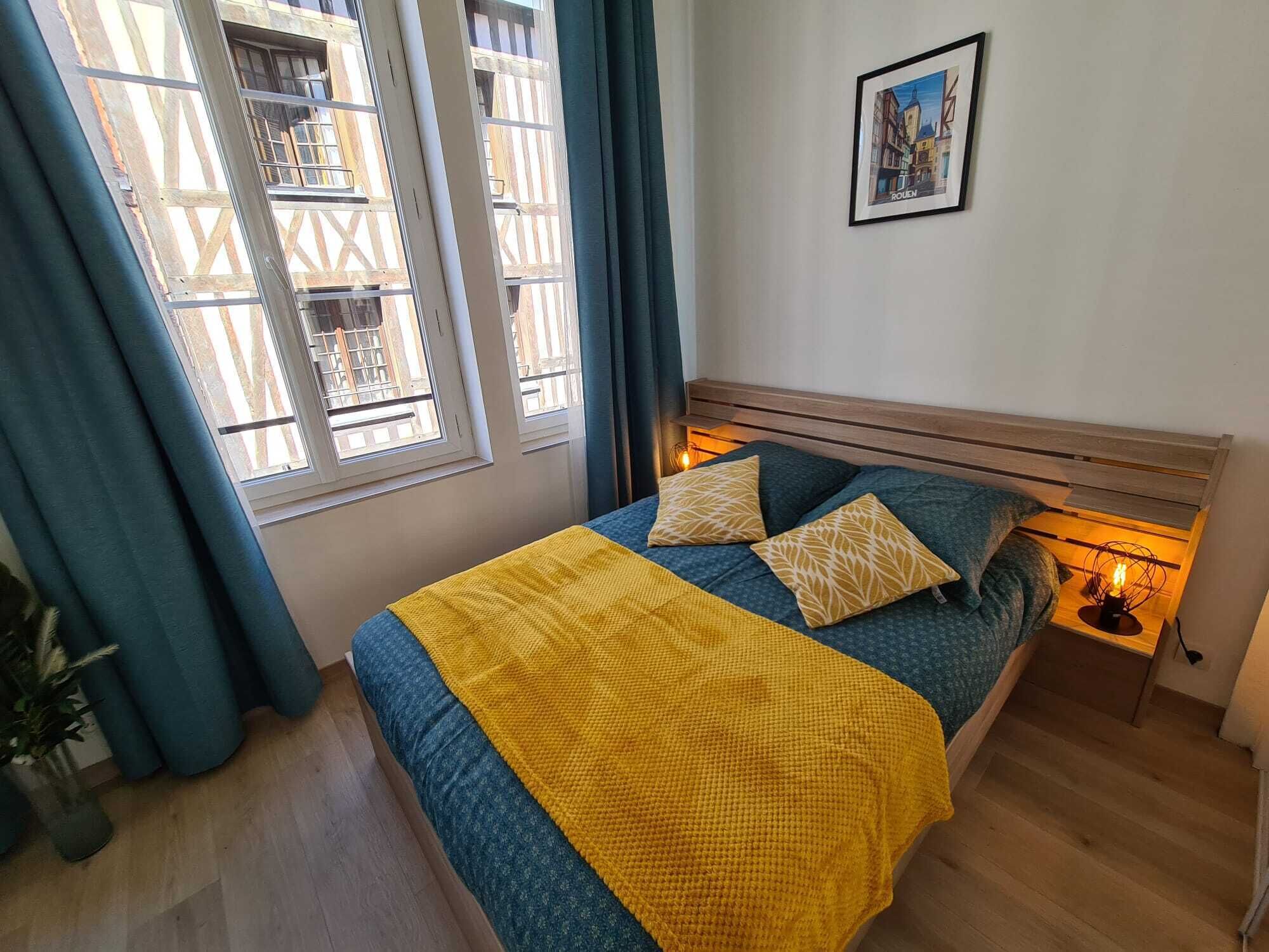 Charming apartment, near the old market square, Rouen pedestrian hypercentre 