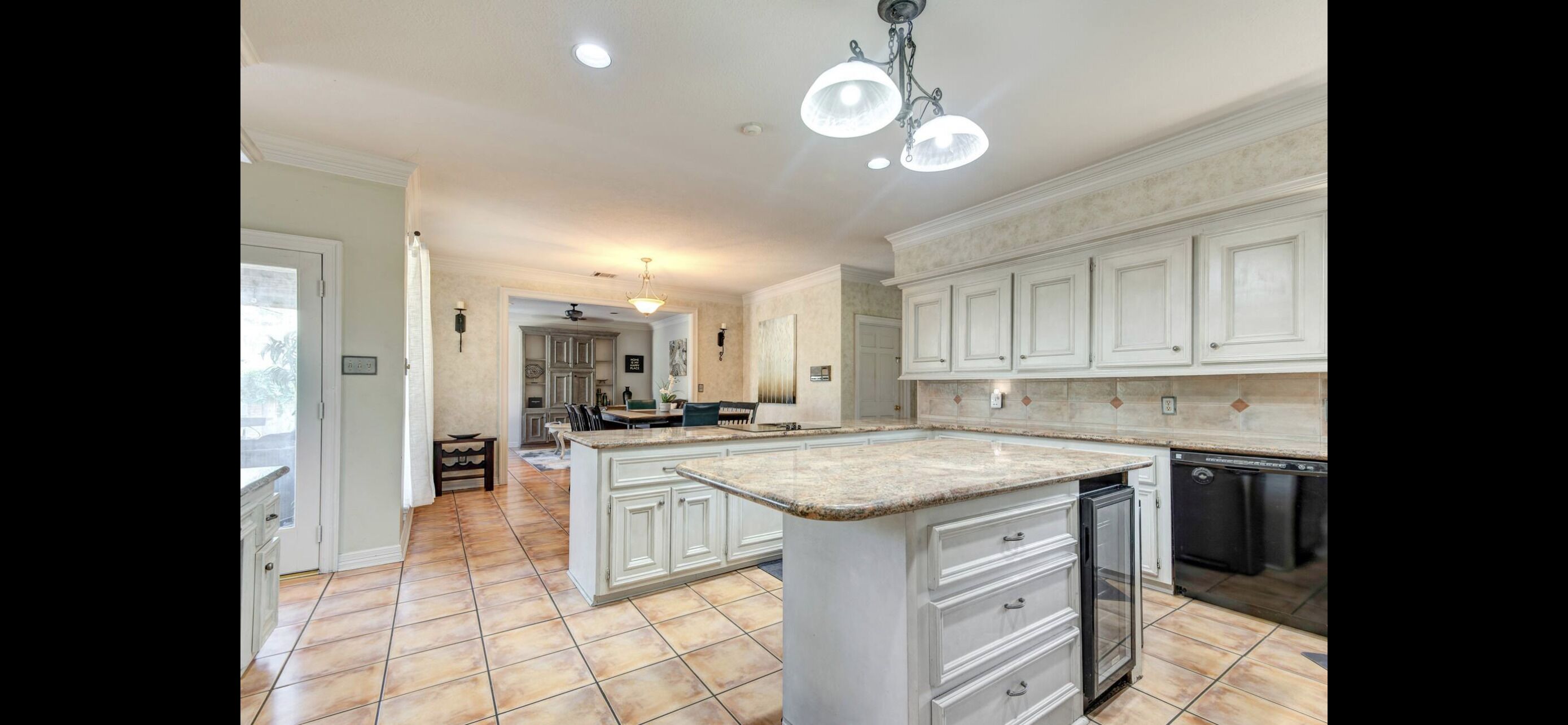 Pool & Spa! Spacious & Serene 4,600 Sqft. Sleeps13; Spring, TX