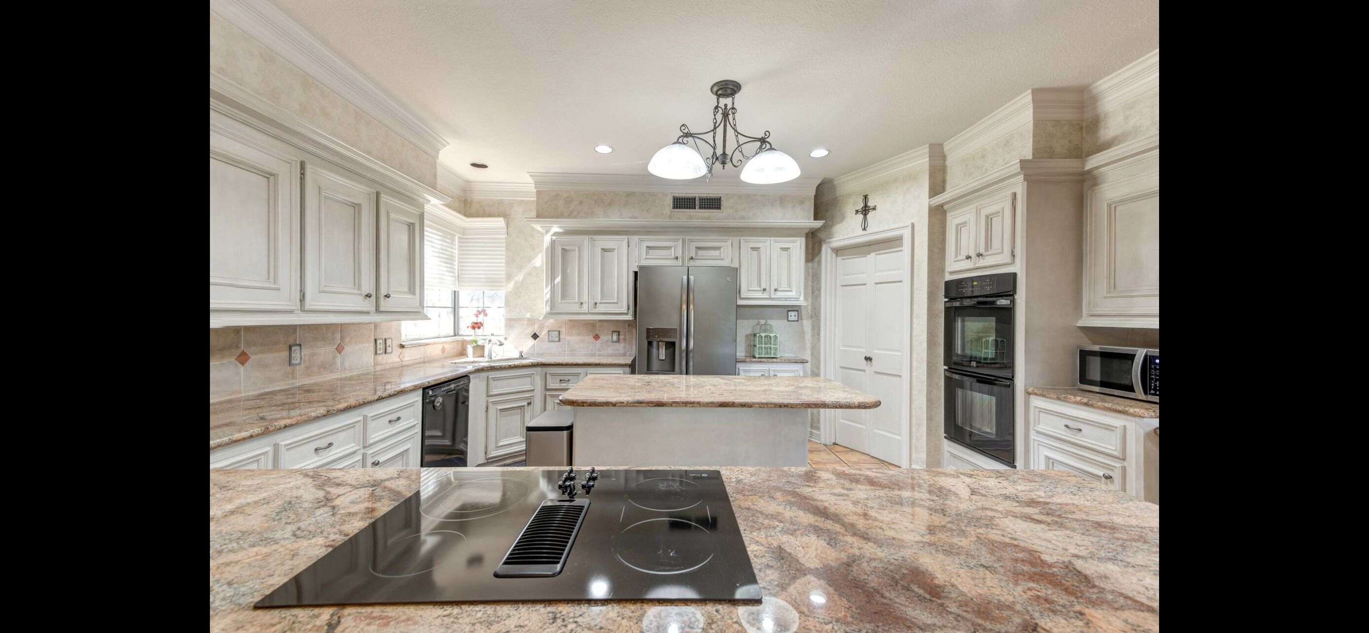 Pool & Spa! Spacious & Serene 4,600 Sqft. Sleeps13; Spring, TX