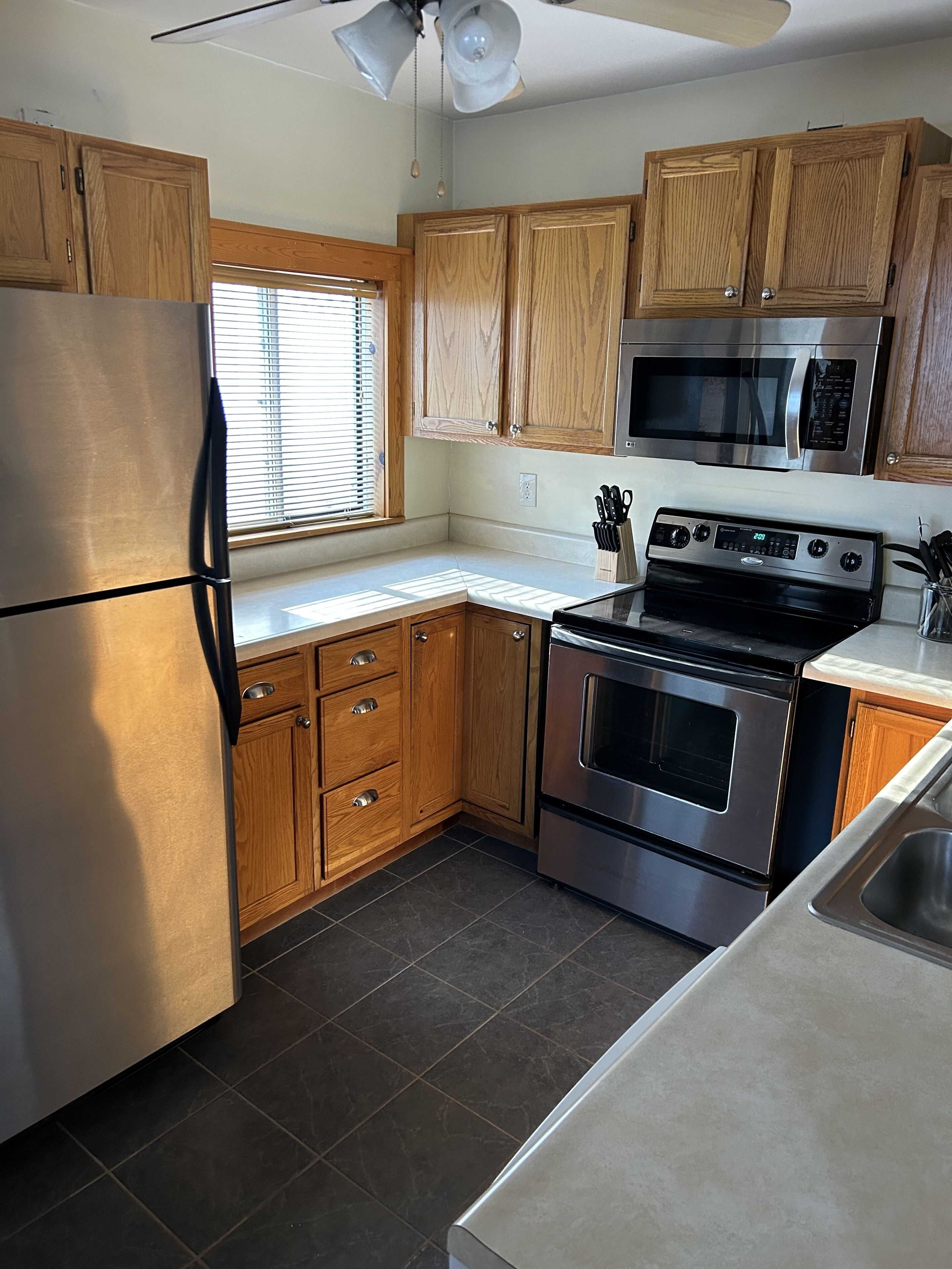 Cozy four season private lakefront cottage. Located on Laurel Lake, Brackney, PA