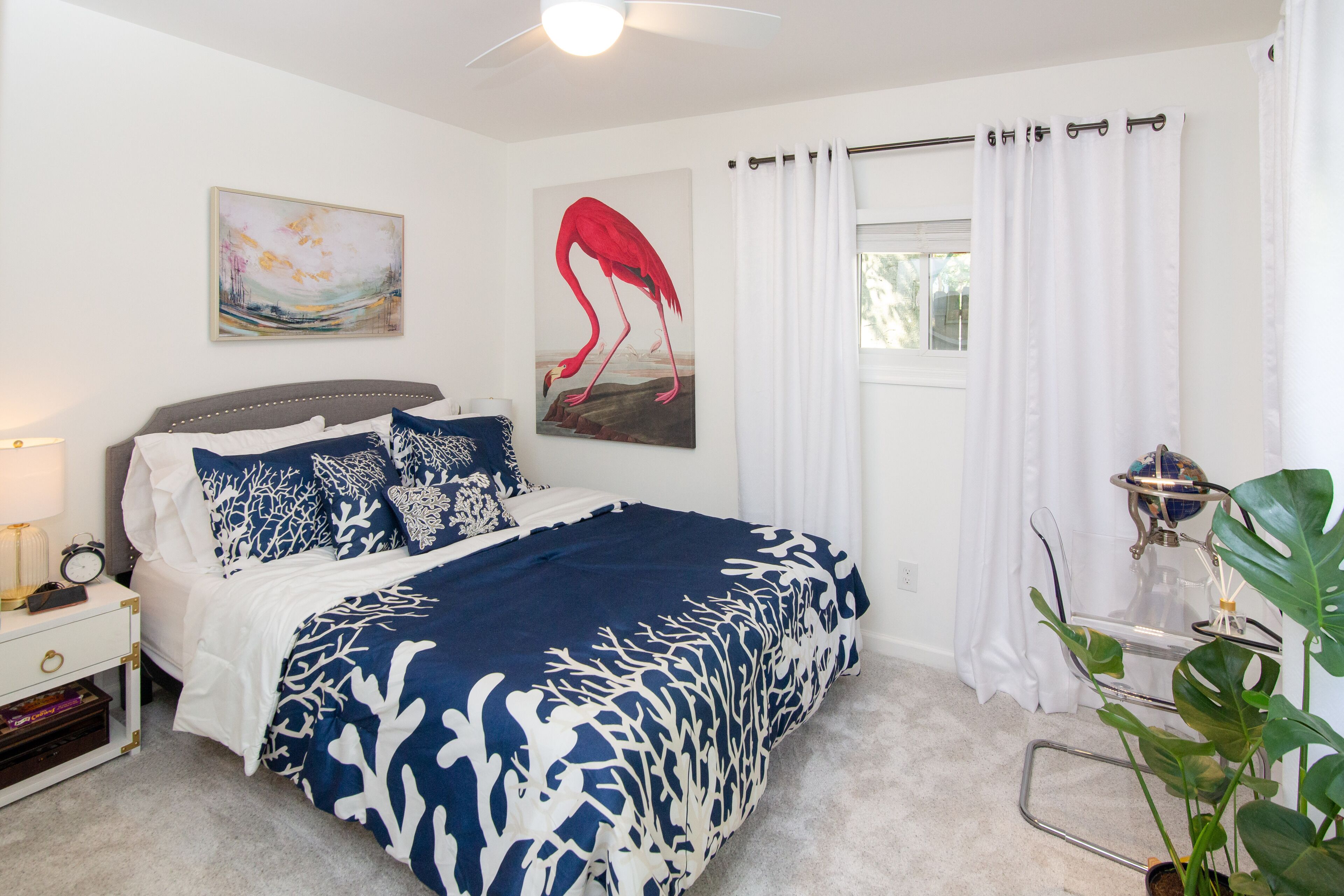 Firefly Cottage, discounted holiday fun, USNA, community beach, HOT TUB, and EV