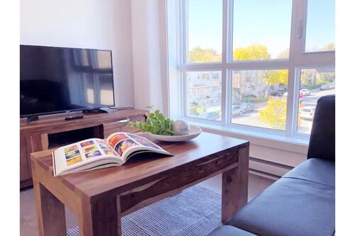 ★Amazing*2 BRs with King & Queen*1G WIFI*parking★