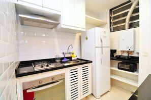 行政四人房 | 私人厨房 | 冰箱、烤箱、炉灶、茶具/咖啡用具
