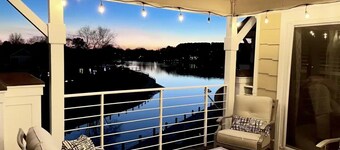 Makin’ Memories at Lake Escape, Lake view, Pool - Lake Norman Vacation Rental