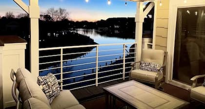 Makin’ Memories at Lake Escape, Lake view, Pool - Lake Norman Vacation Rental