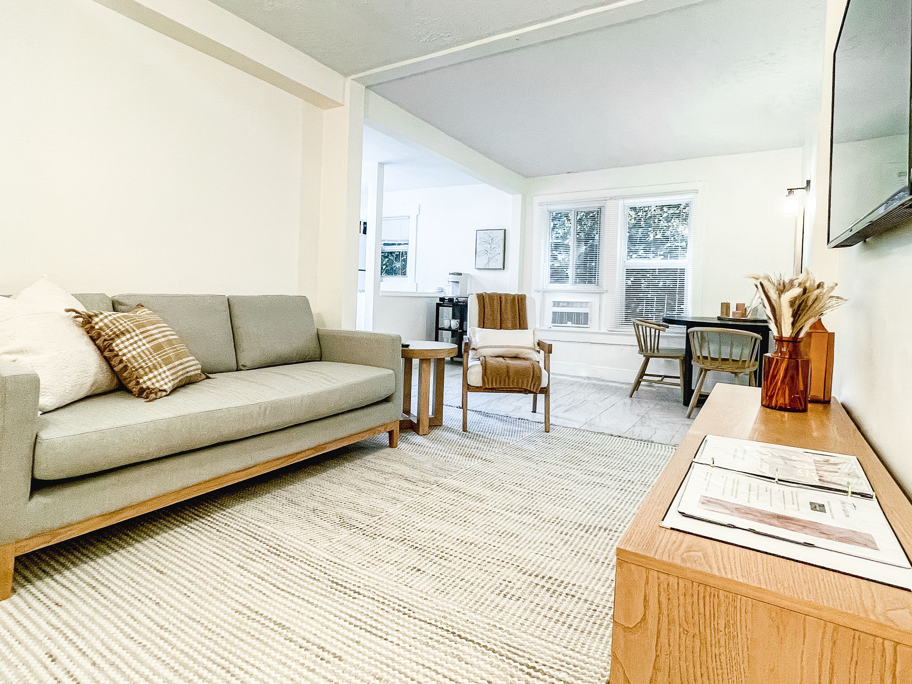 Unit C - Coastal Boho Apt in Charming Beach Town 