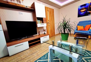 Flat-screen TV - Boulevard Flat (Alba Iulia)