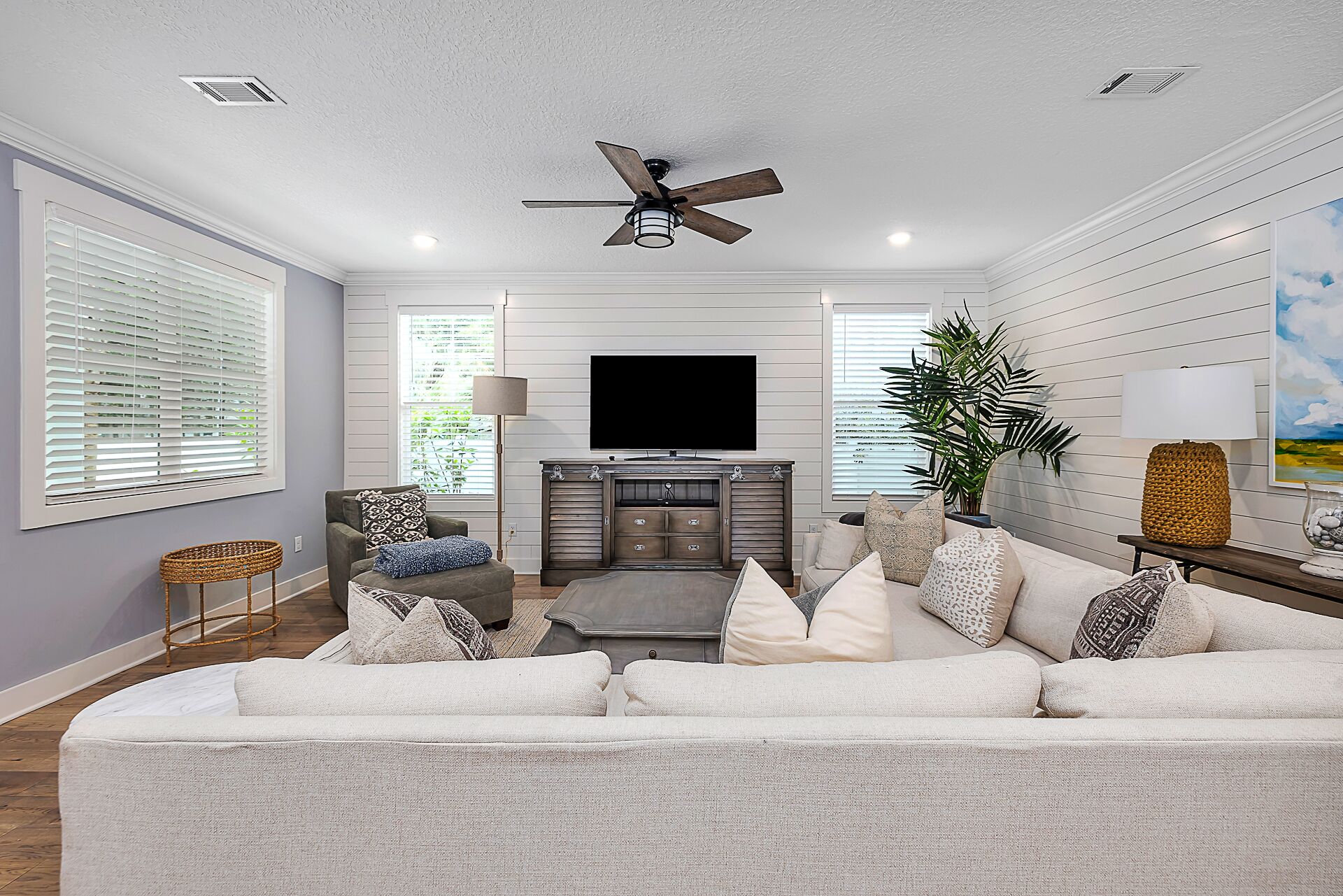 Beautiful New Home minutes away from everything 